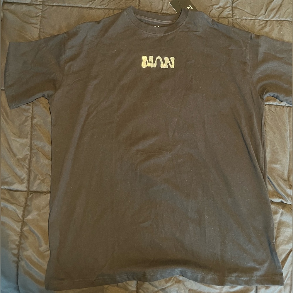BoohooMAN Men's Small Graphic Tee *NEW*